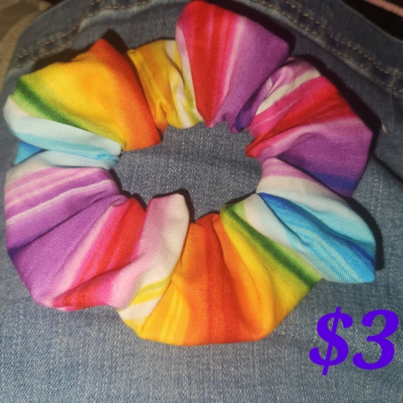 Scrunchies - Picture 7 of 9